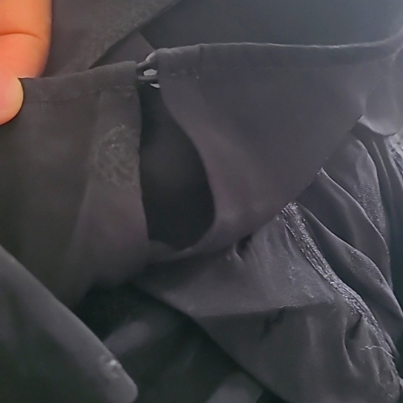 Maje Loyd Ruffled Crepe blouse Floral Jacquard Size Small in black - Picture 7 of 9